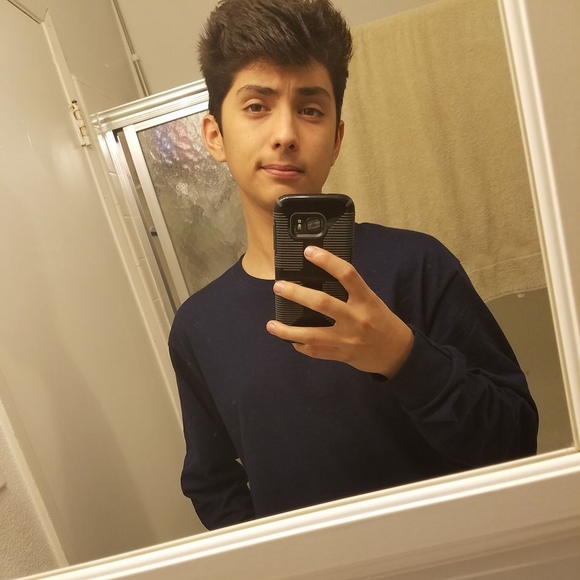 Meet your Posher, Andrew - Picture 1 of 1